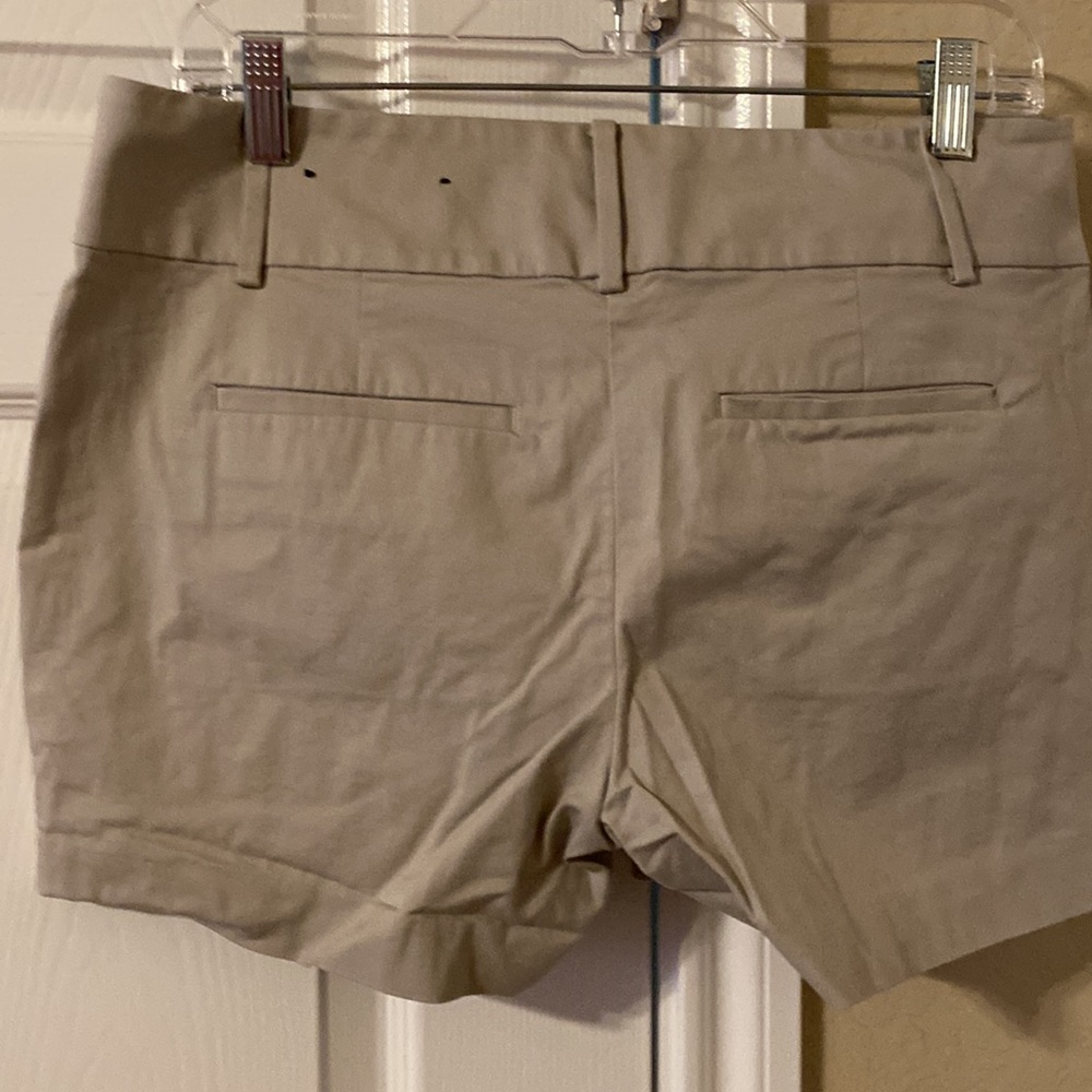 Shorts - Picture 2 of 3